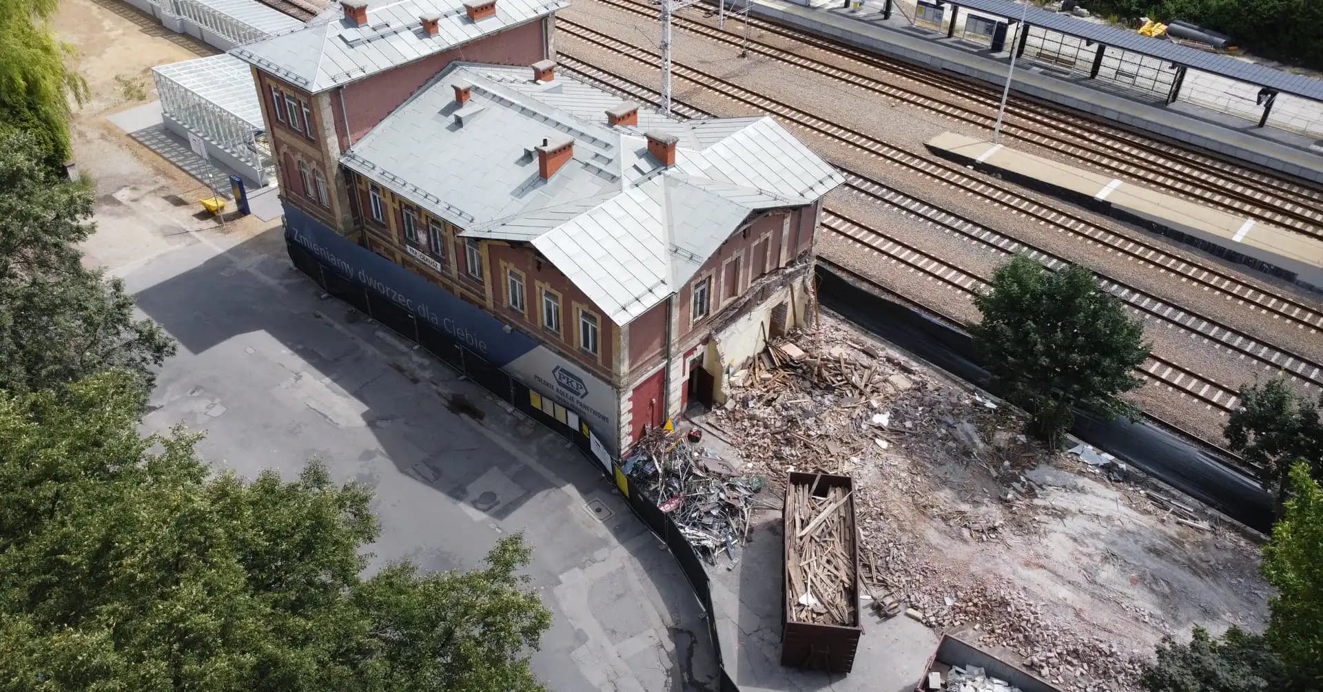NOWEPo powojennej części dworca kolejowego w Olkuszu nie ma już śladu