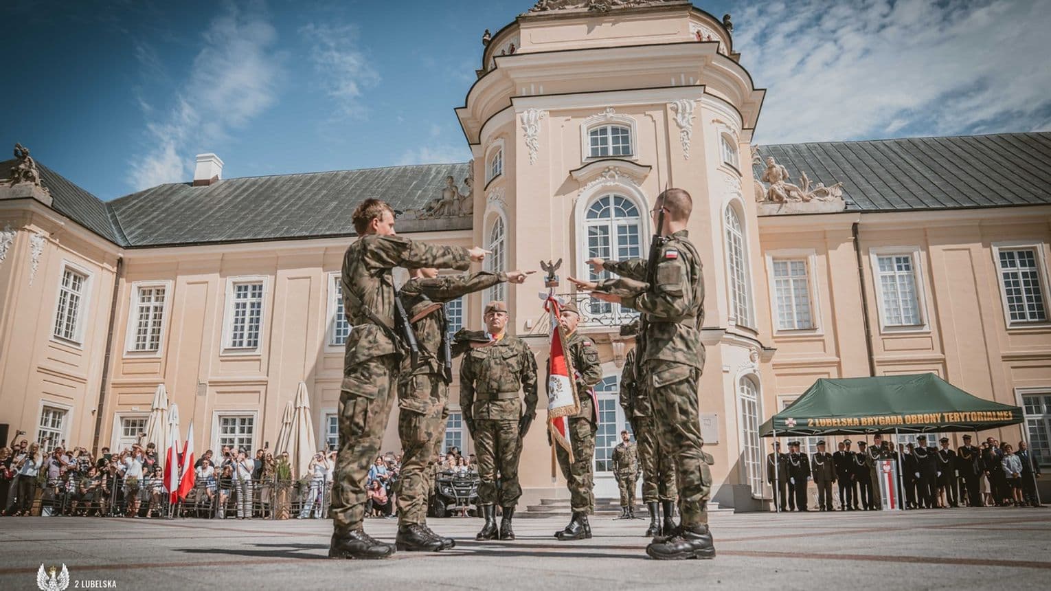 Nowi terytorialsi w Radzyniu. Ślubowali na pałacowym dziedzińcu