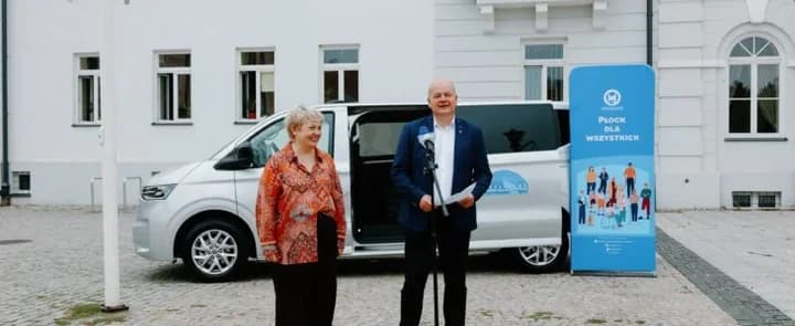 Nowy bus ułatwi przejazdy osobom z niepełnosprawnościami w Płocku