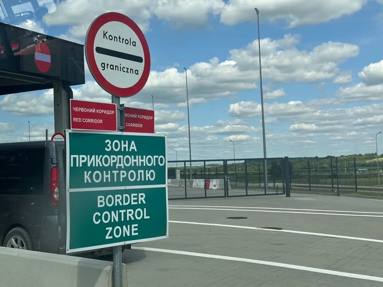 Nowy dokument graniczny. Pokażą wszyscy, nawet kobiety
