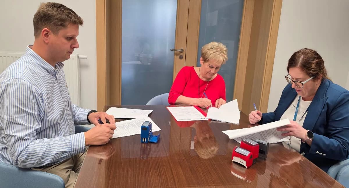 Nowy Dom Kultury w Trąbkach. Gmina podpisała umowę na pierwszy etap inwestycji za ponad 5,6 mln zł
