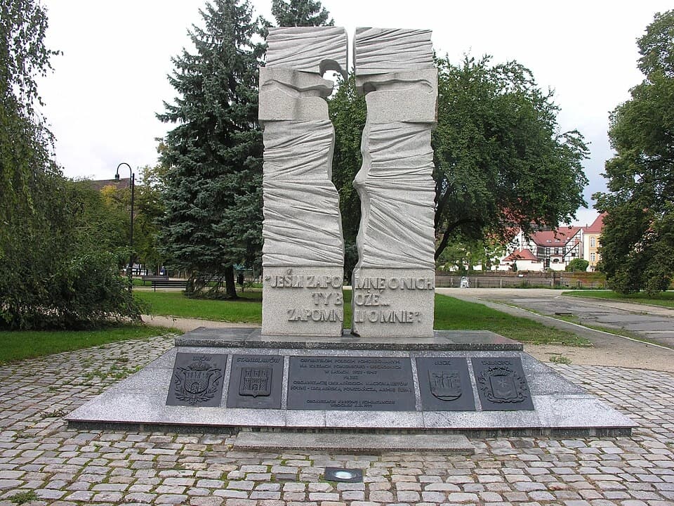 Ocalałe z rzezi wołyńskiej dzieci wciąż noszą w sobie tamten strach