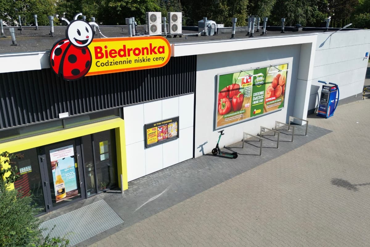 Od jutra Biedronka idzie na całość. „3+3 gratis” dla wszystkich