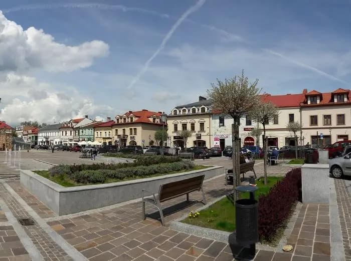 Od malowanej wsi po podziemia Wieliczki. Trzy wycieczki z Klucz