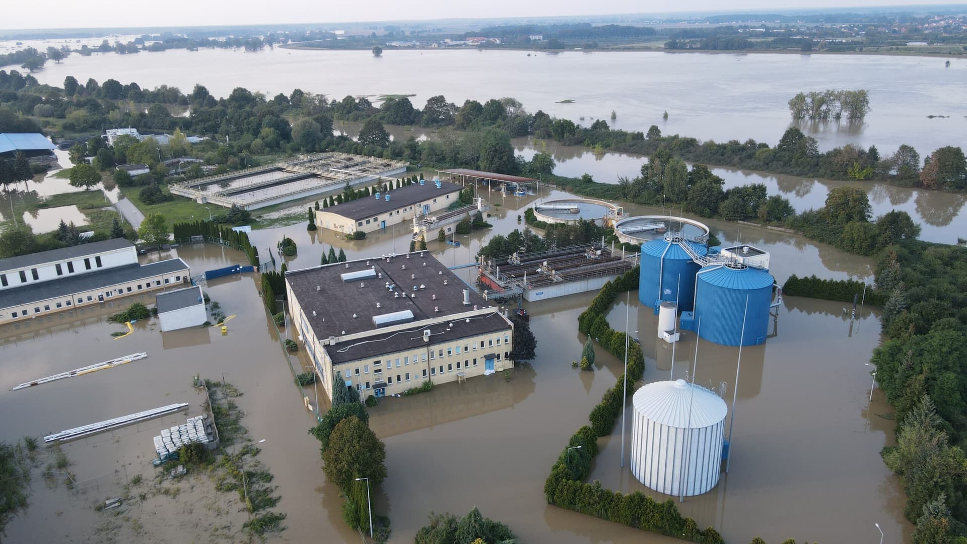 Odbudowa oczyszczalni ścieków coraz bliżej