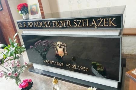 Oddano hołd Ofiarom ludobójstwa. Zapłonęły znicze
