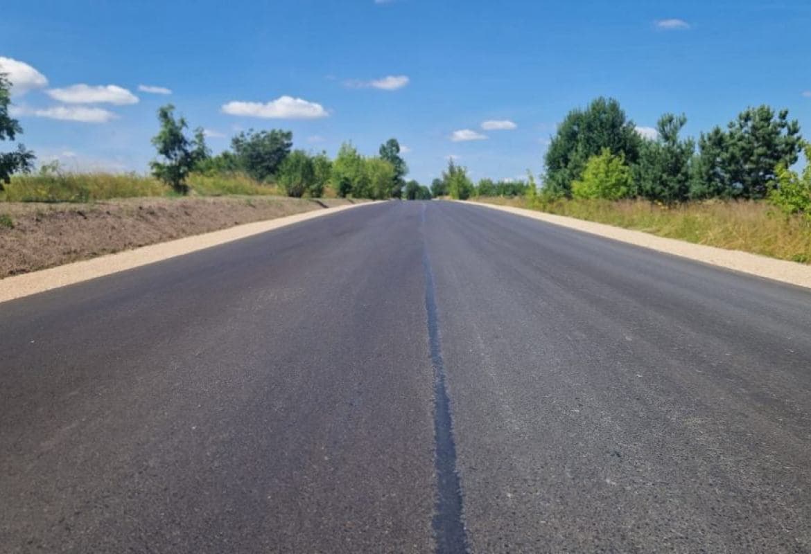 Odnowiona droga na ulicy Rodziny Smolarczyków