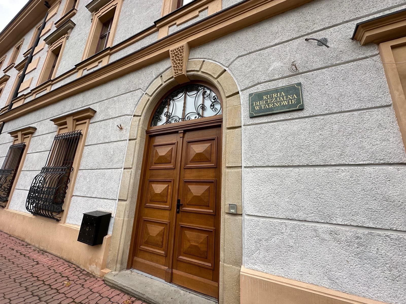 Ofiary księży z diecezji tarnowskiej żądają od kurii 13,4 mln zł. Jest kolejny pozew