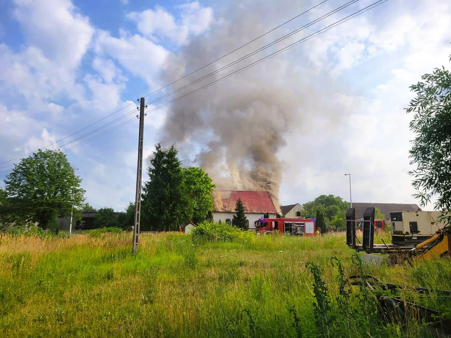 Ogień zniszczył ich dom. Potrzebują waszego wsparcia!