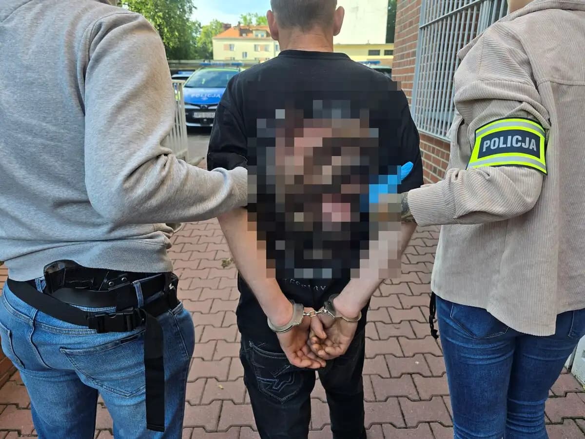 Oleśniccy kryminalni zatrzymali 40-latka. Odpowie za narkotyki i paserstwo