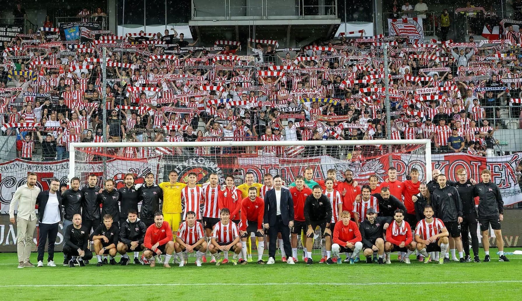 Ostro podczas meczu jubileuszowego Cracovii. „Nie chcemy oglądać takich scen”