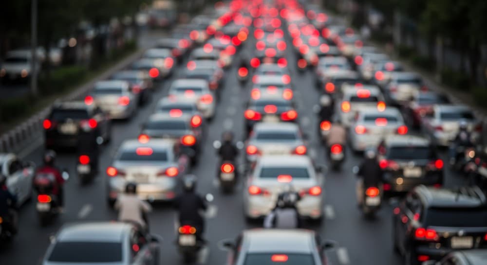 Ostrożność na drogach: jak bezpiecznie podróżować podczas żniw