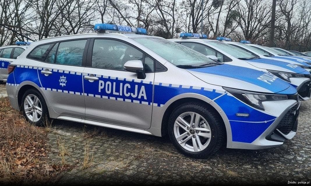 Ostrzeżenie policji przed oszustwami związanymi z kryptowalutami w Jeleniej Górze