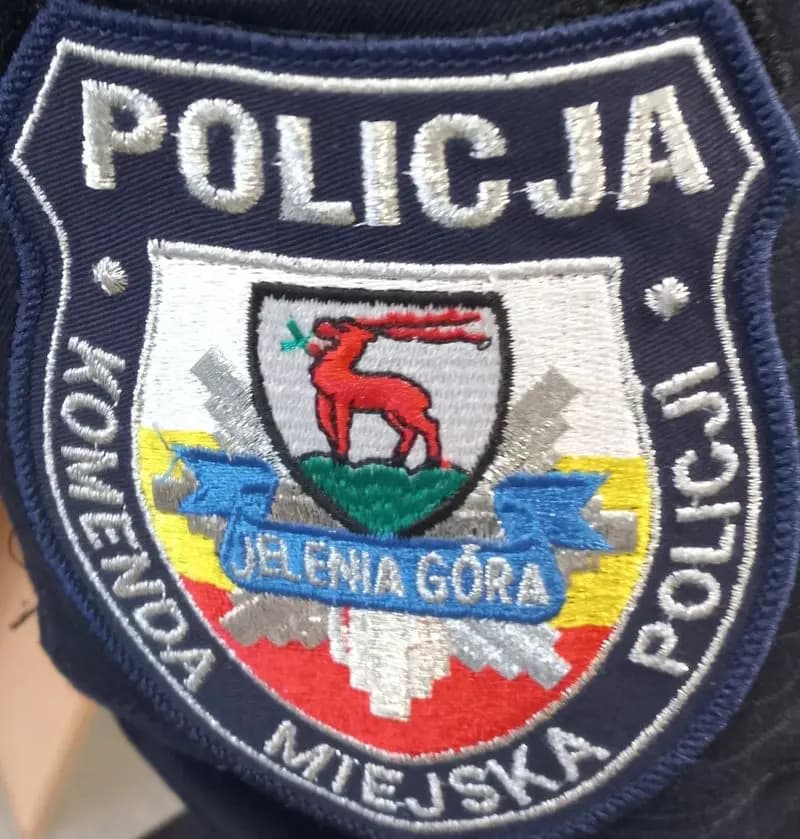 Oszustwo związane z fałszywym dodatkiem do przeglądarki kosztowało mieszkańca Jeleniej Góry 16 tysięcy złotych