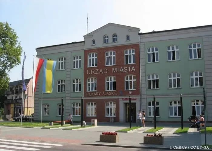 Piekarscy uczniowie stworzą kartki dla dzieci bohaterów służby