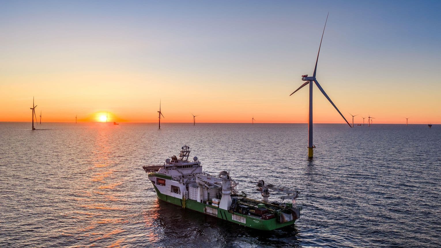 Pierwszy prąd z Baltic Power popłynął do sieci. Historyczny moment dla polskiej energetyki