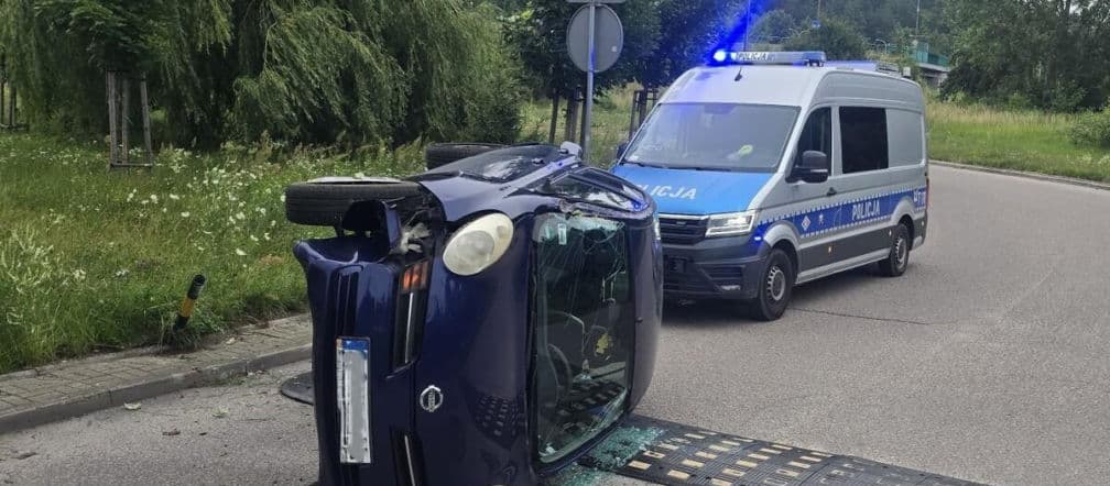 Pijana babcia wiozła 9-letnią wnuczkę. Policja ujawniła szczegóły