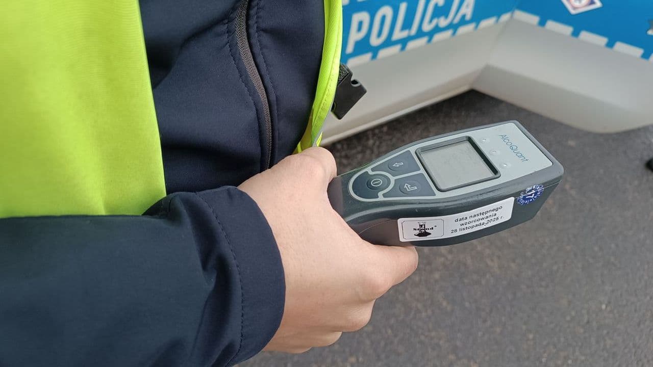 Pijani wsiedli na motorowery, wpadli w Pyrzycach
