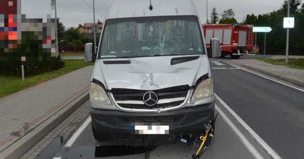 Pijany 34-latek na hulajnodze potrącony na przejściu w Agatówce
