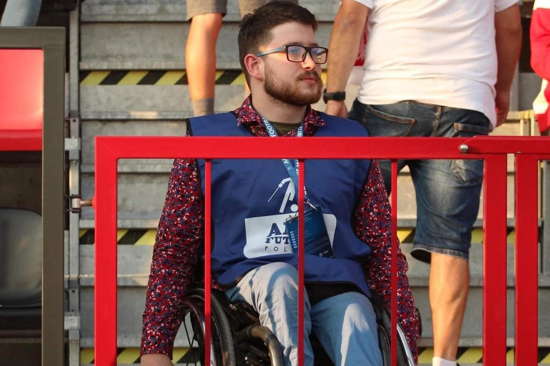 "Piłka nożna towarzyszy mi odkąd pamiętam. Nie mogłem zostać piłkarzem, jestem fanem" - mówi Arkadiusz Warchał