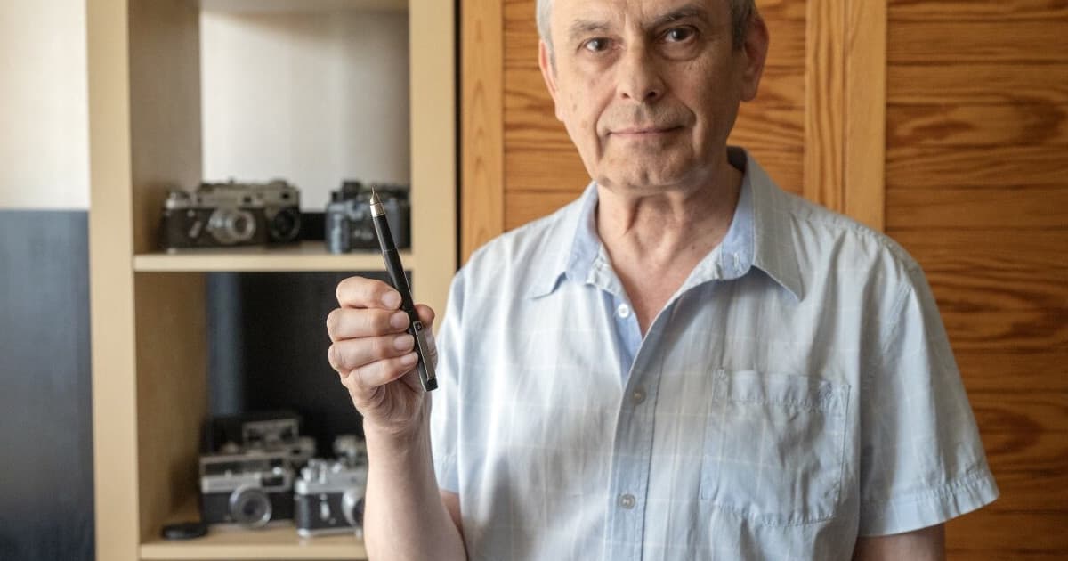Pisarz, który kolekcjonuje wieczne pióra