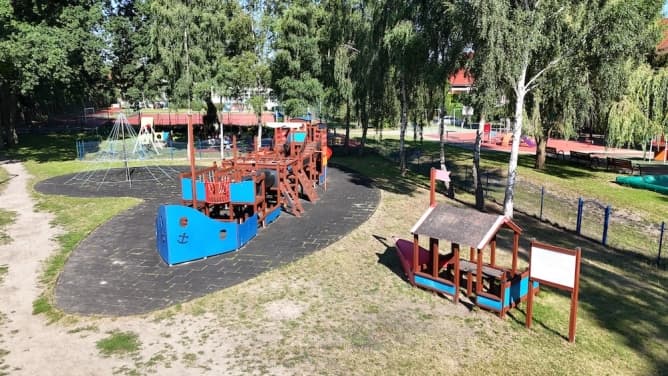 Plac zabaw na Warszowie zyska nową nawierzchnię