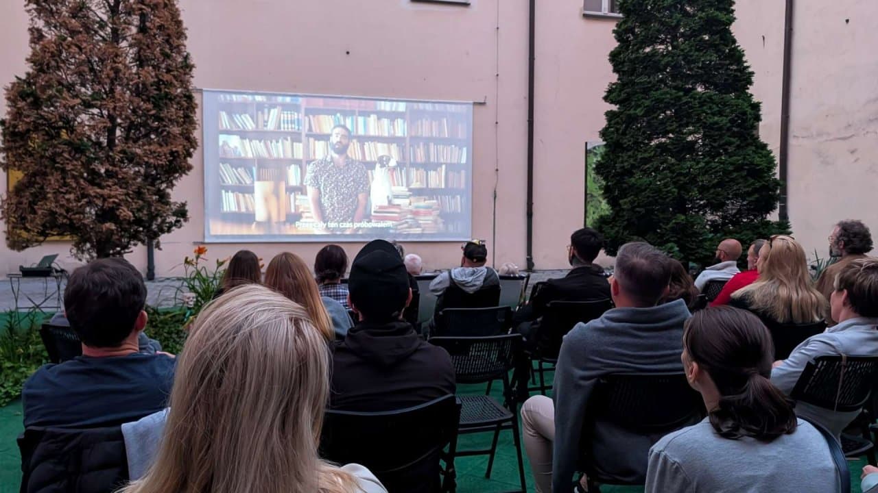 Plaża nudystów emocjonalnych – trwają pokazy filmów w ramach cyklu Kino (na) Sztuki
