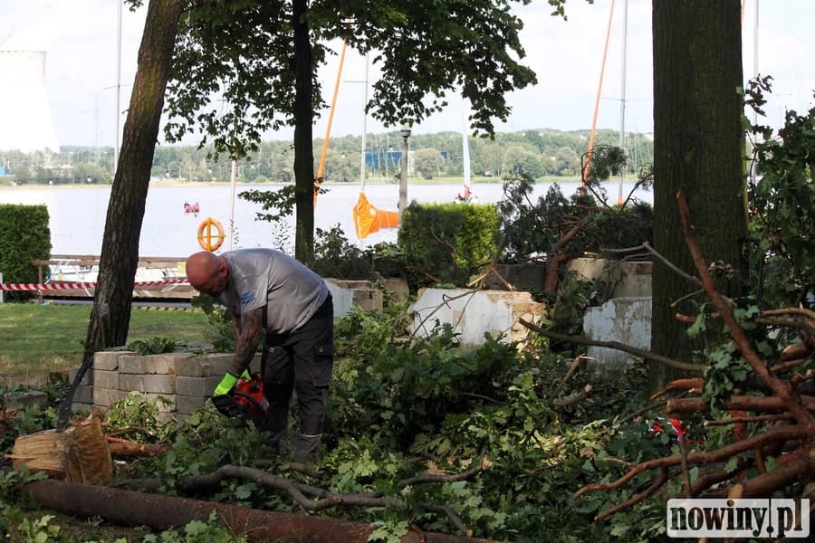 Po burzy nie zawsze wychodzi słońce. Nad Zalewem Rybnickim liczą straty i koszt odbudowy