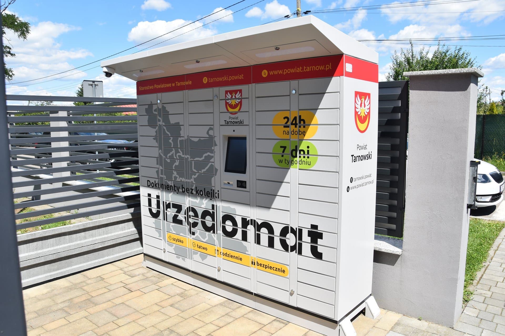 Po dokumenty bez kolejek, po godzinach i w weekendy. Pierwszy urzędomat w Tarnowie!