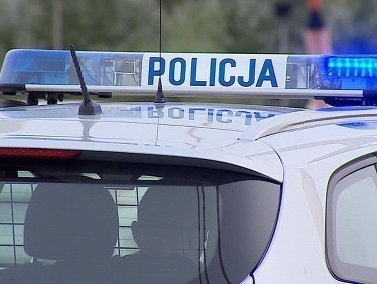 Podszedł z pozornie niewinną prośbą. Finał zaskoczył 77-latka