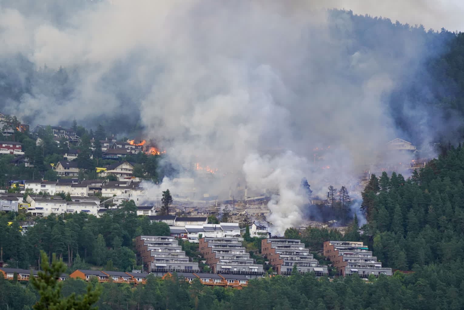 Polacy z Drammen poszkodowani w pożarze. Spłonęło ponad 100 domów