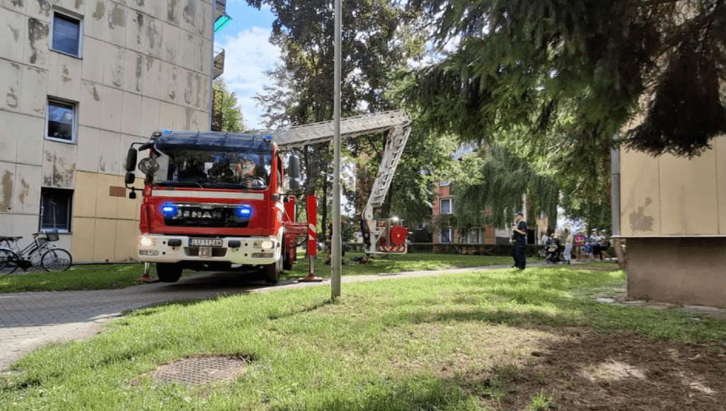 Policja i straż interweniowały na osiedlu Unitów Podlaskich