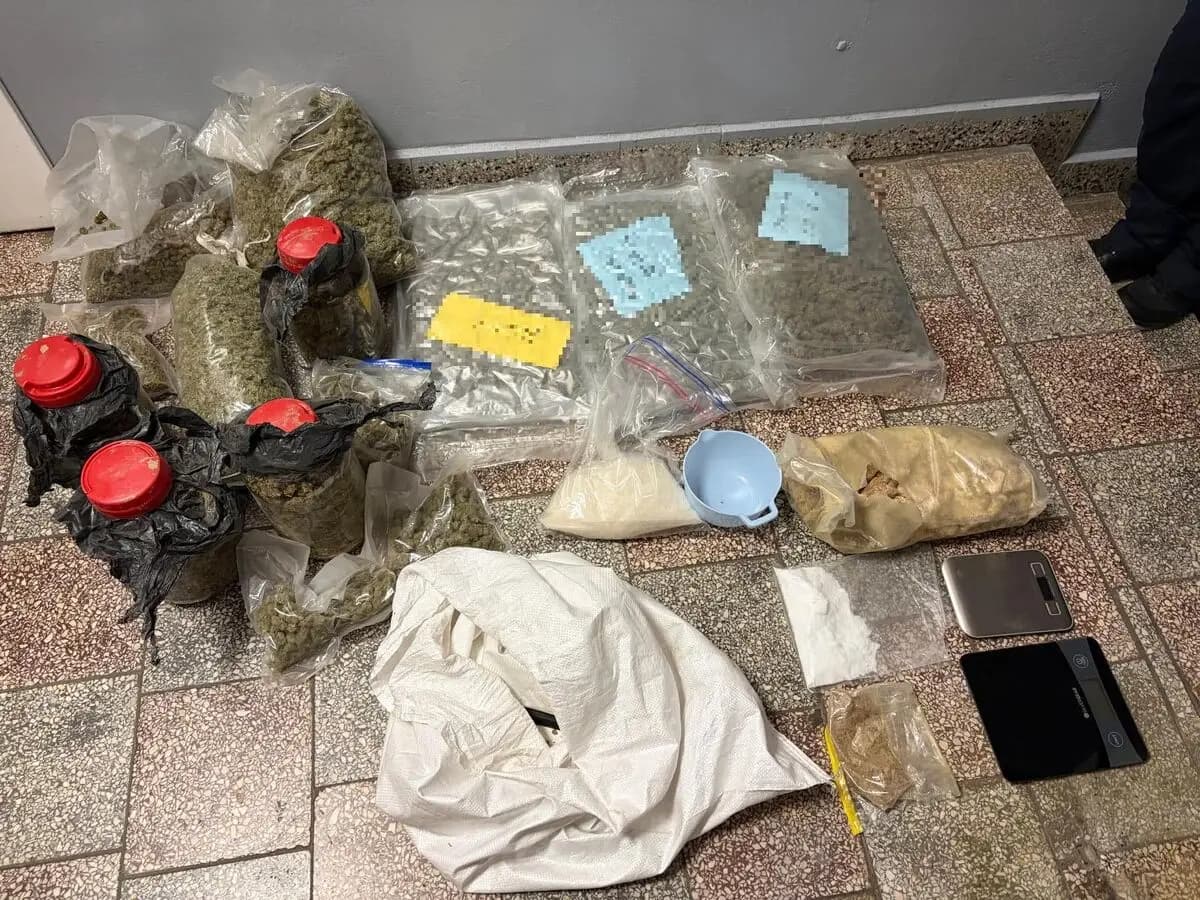 Policja z Kłodzka przejęła 14 kg narkotyków w wyniku skutecznej interwencji