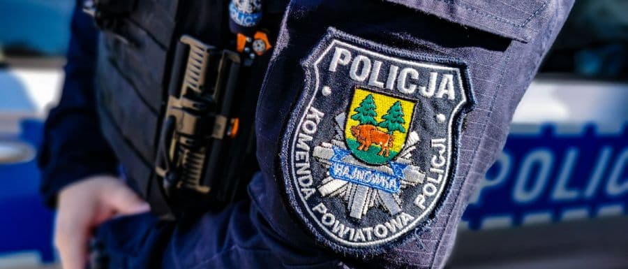 Policja zatrzymała kuriera, który przemycał migrantów z Afganistanu i Pakistanu