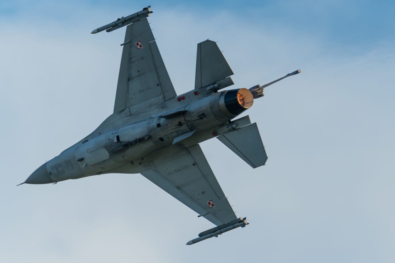 Polskie myśliwce poderwane po rosyjskim ataku na Ukrainę. Dowództwo Operacyjne RSZ wydało komunikat