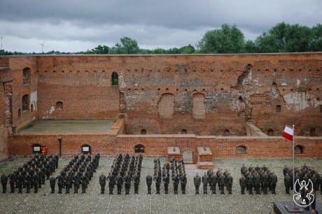Ponad stu ochotników złożyło przysięgę wojskową w Ciechanowie