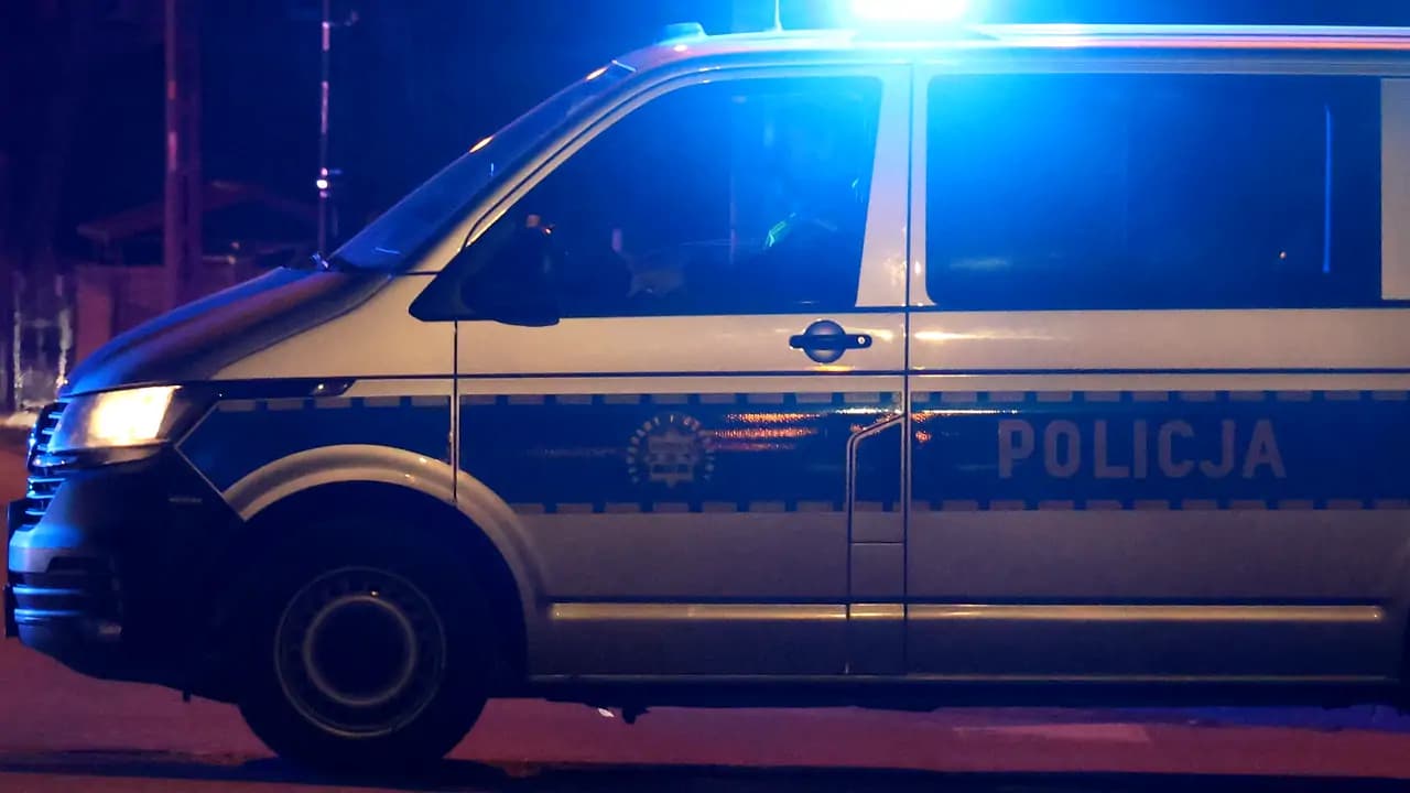 Poważny wypadek pijanej nastolatki na hulajnodze