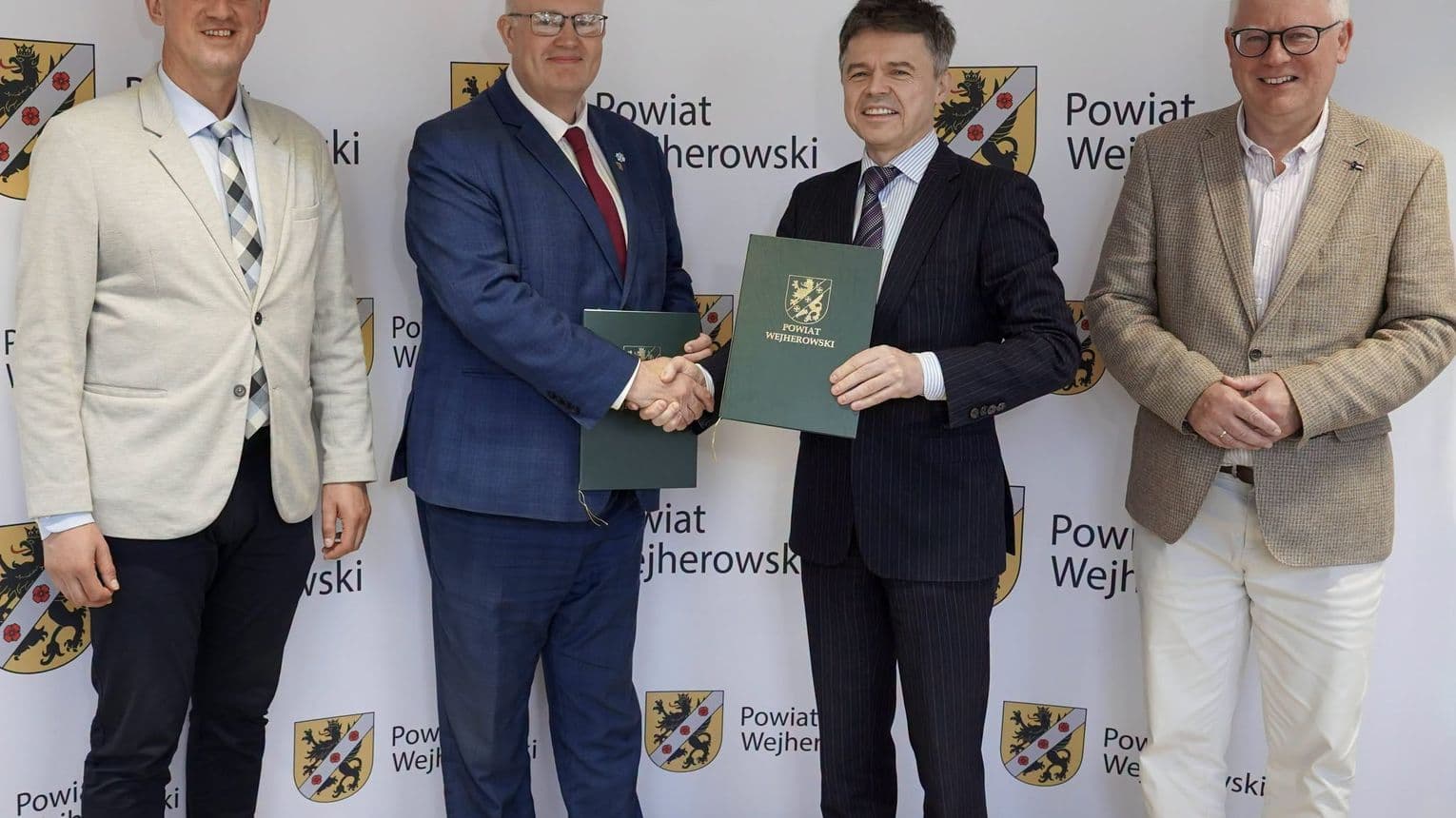 Powiat Wejherowski remontuje drogę Ciekocinko–Kurowo