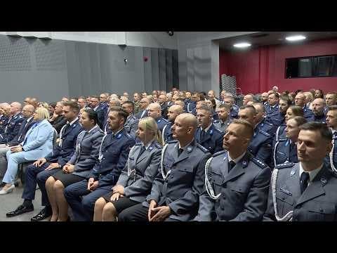 Powiatowe Obchody Święta Policji w Gnieźnie. Awanse i odznaczenia dla funkcjonariuszy