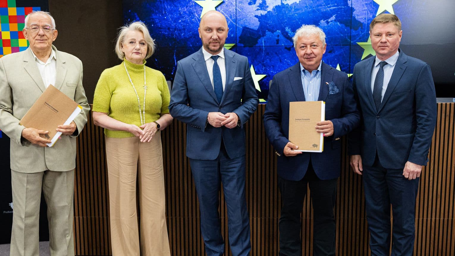 Powstanie Centrum AI dla przedsiębiorców. Ponad 5,3 mln zł wsparcia dla firm z Podlaskiego
