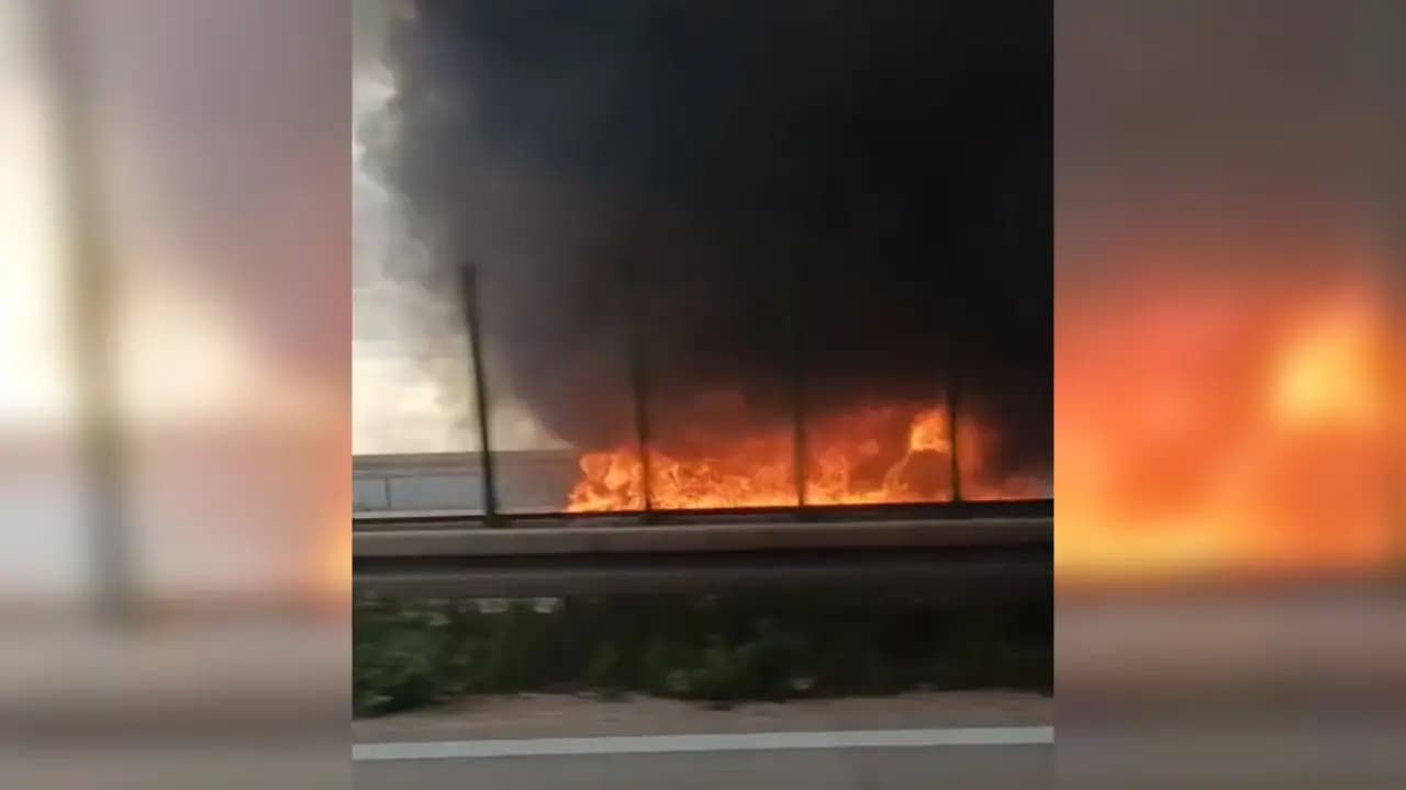 Pożar auta na A4. Autostrada w kierunku Zgorzelca całkowicie zablokowana