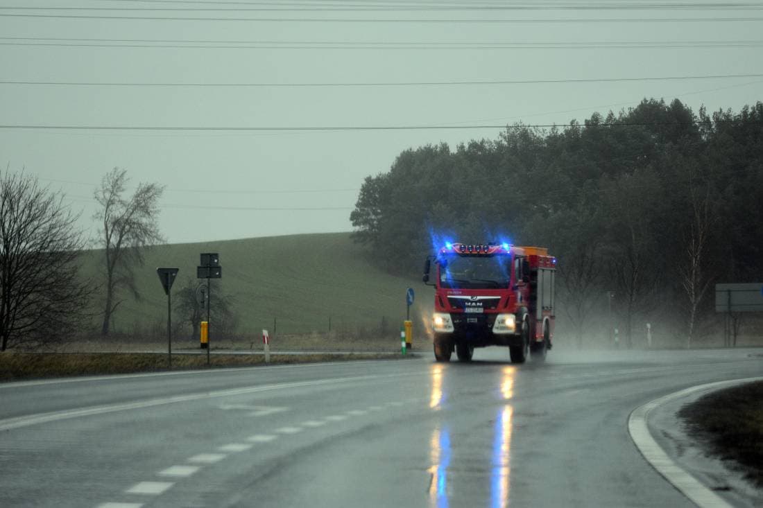 Pożar w Sidzinie. Do akcji ruszyło kilkanaście zastępów straży pożarnej. Czytaj więcej