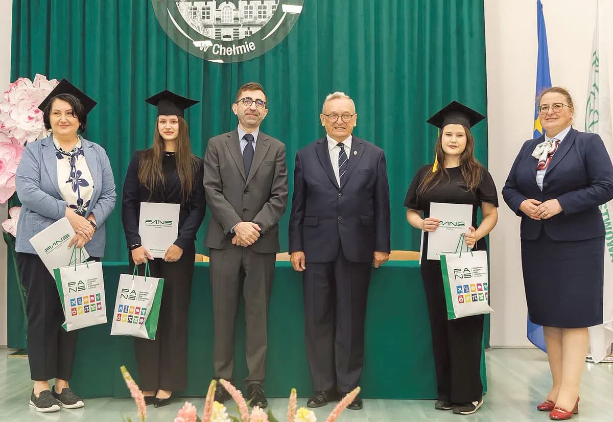 Pożegnali studenckie mury