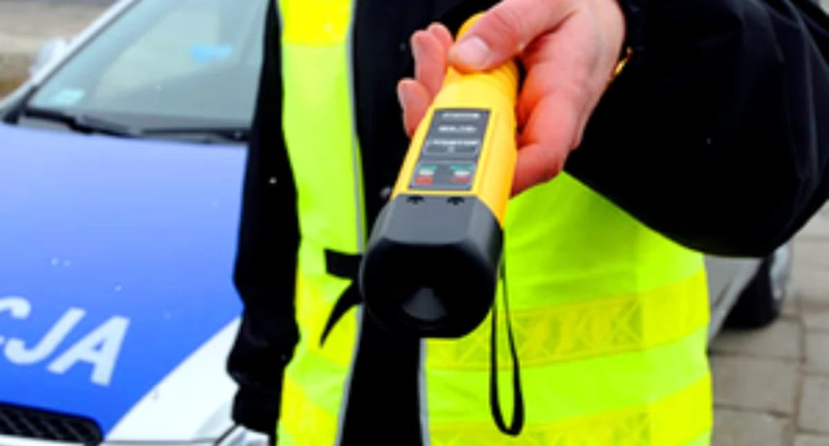 Prawie 2 promile za kierownicą. Policjanci z Chorzel zatrzymali nietrzeźwego kierowcę