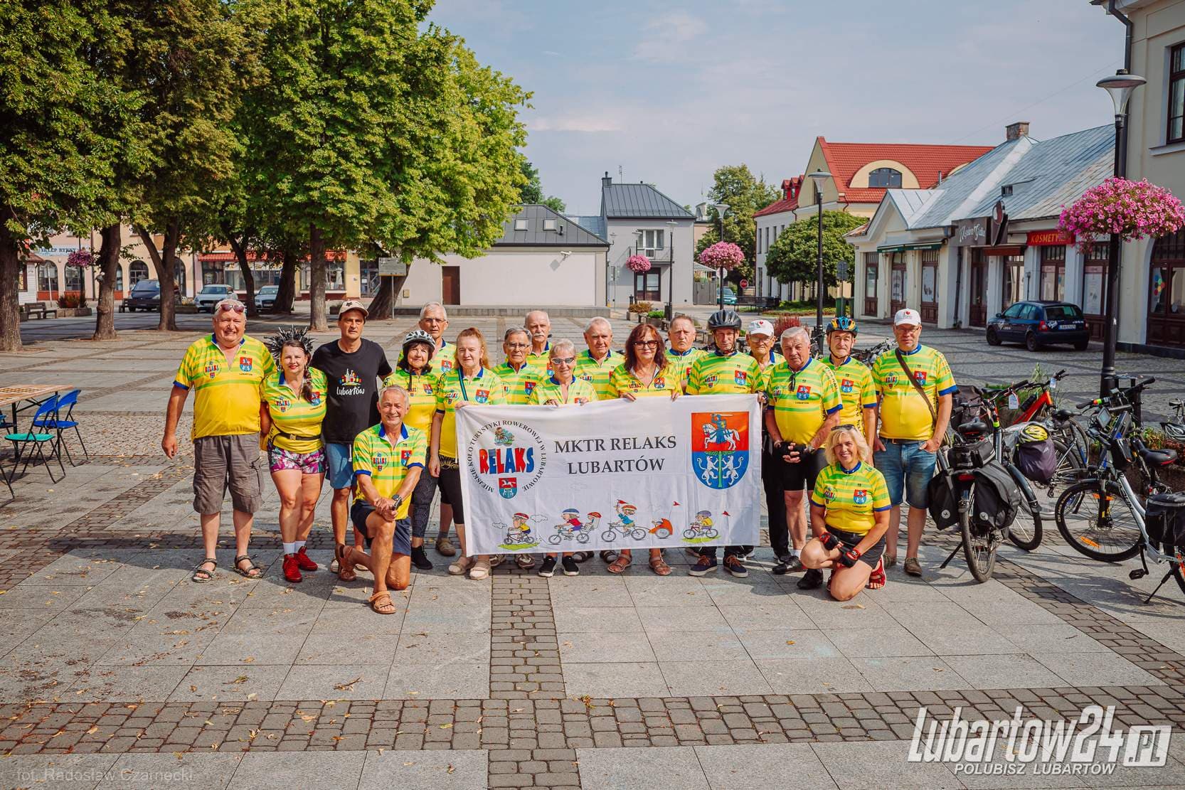 Przed rowerzystami 60 km trasy i wakacyjne strzelanie z łuku