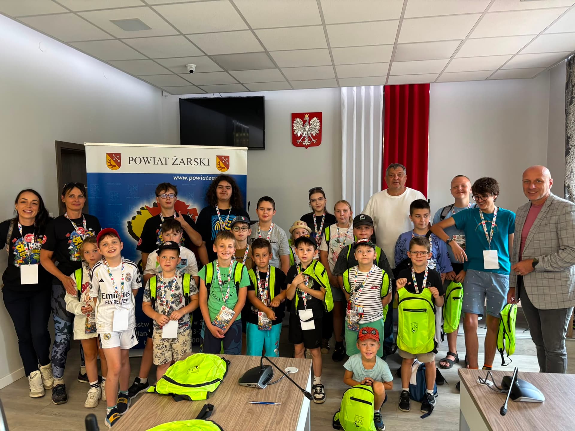 Przejdź do informacji: Wakacyjne wizyty dzieci i młodzieży w Starostwie Powiatowym w Żarach