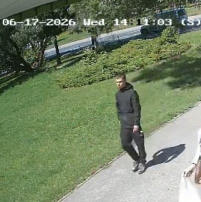 "Straty wynoszą 80 tysięcy złotych." Policjanci szukają tego mężczyzny!