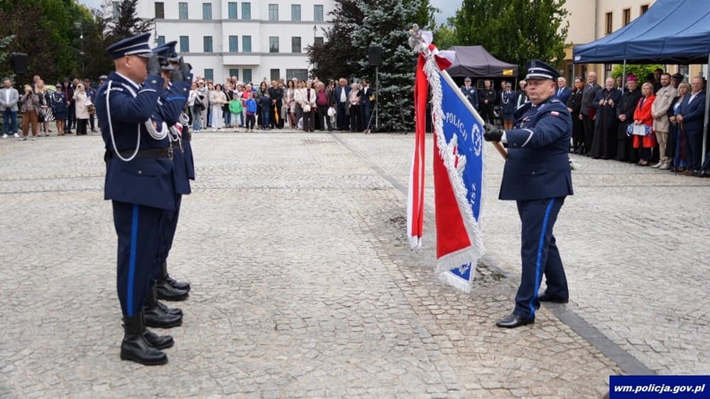 Read article: Komenda Powiatowa Policji w Piszu ma swój sztandar