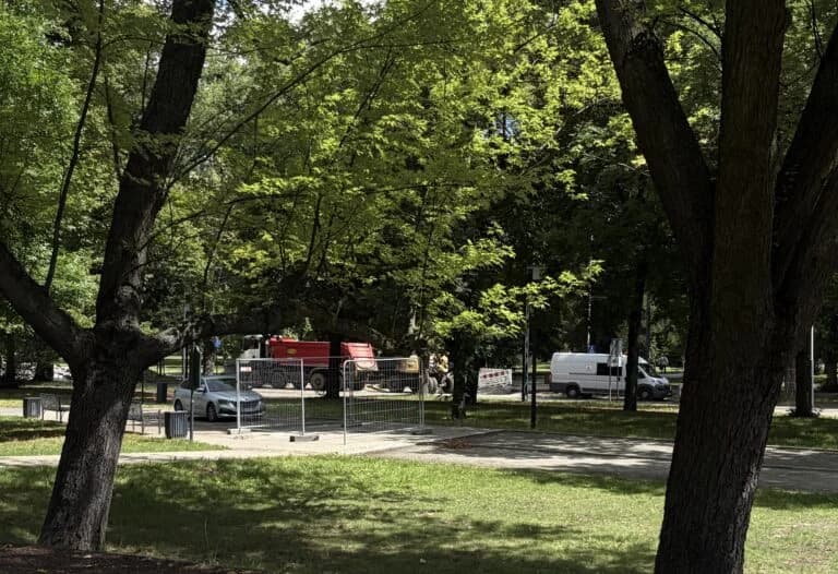 Read article: Mieszkańcy narzekają na Park Staromiejski po rewitalizacji. Miasto sprawdzi zgłoszenia