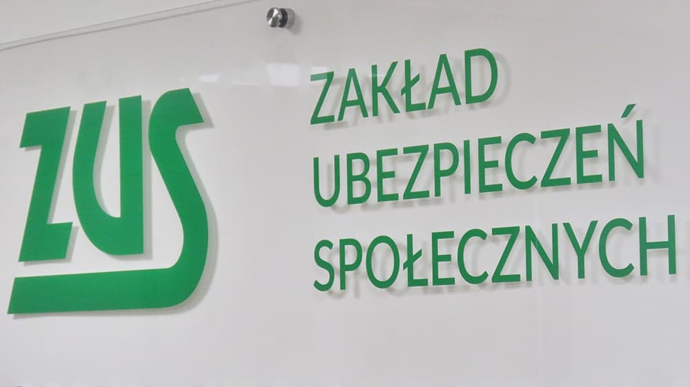 Read article: Pracownicy ZUS pomagają bezpłatnie. Zakład ostrzega przed nieuczciwymi pośrednikami
